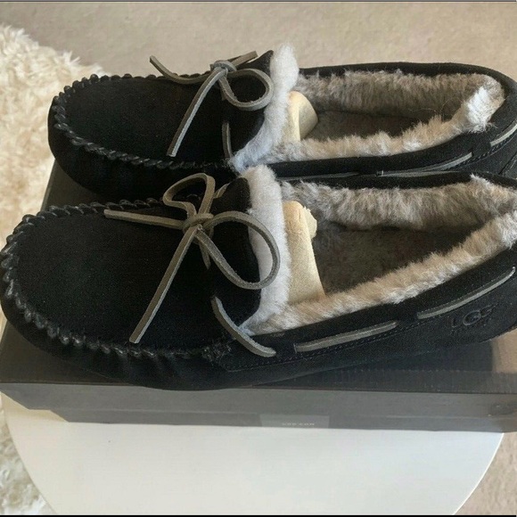 ❤️SOLD❤️Brand New!UGG Mocassins Men/Unisex Size 10 - Picture 2 of 7
